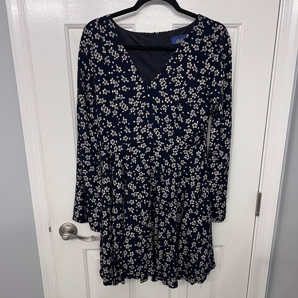 Francesca’s bell sleeve dress
